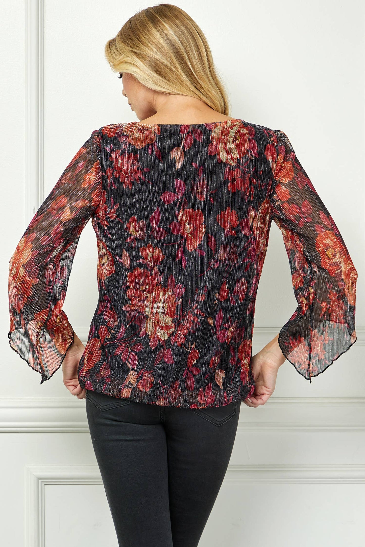 SPARKLING PLEATED BUBBLE HEM TOP : Black/Wine/Red / S