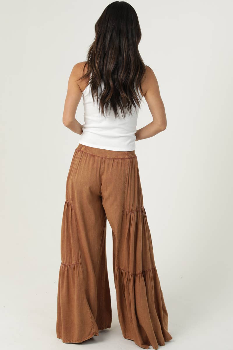 S ACID WASH TIERED WIDE LEG PANTS: CHOCOLATE / S