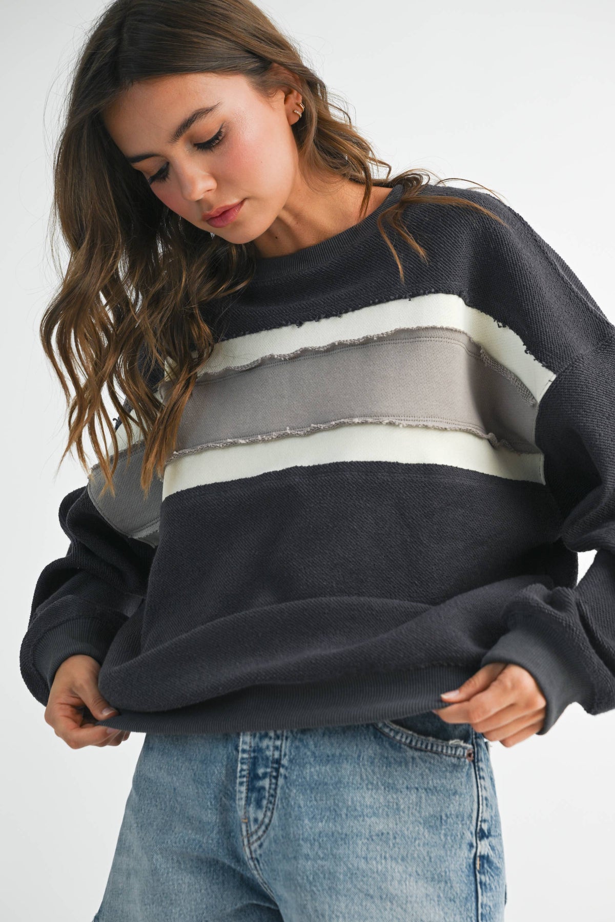 L Winnie Sweatshirt: Navy
