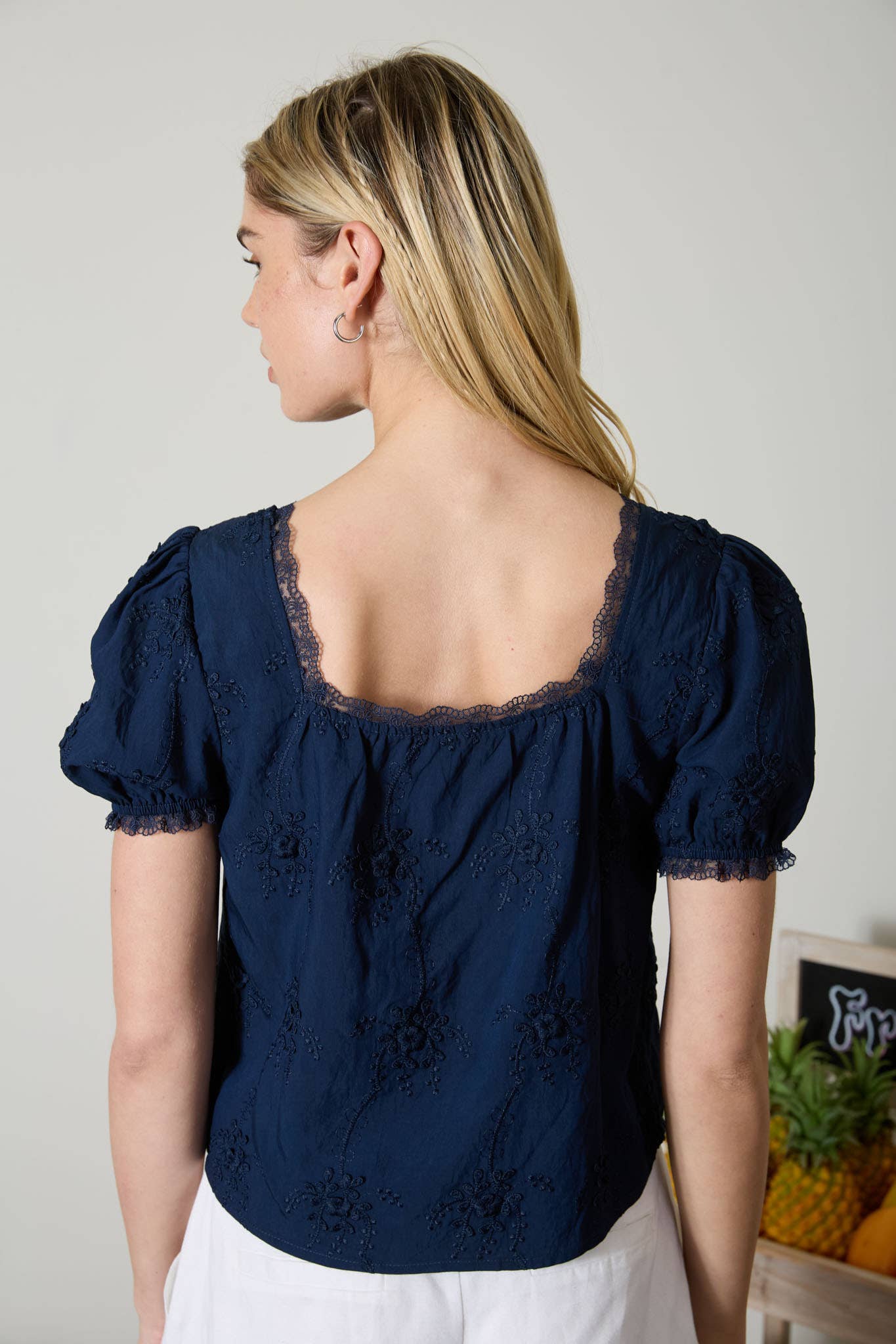 FLORAL EMBROIDERY LACE TRIM PUFF SLEEVE TOP: DUSTY MINT