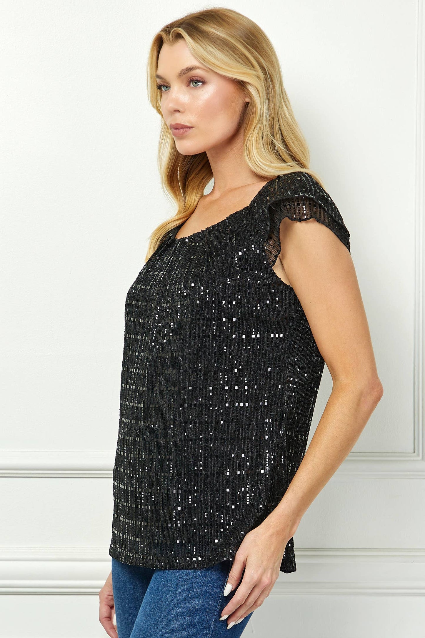 MOONLIGHT GLEAM PLEATED FLUTTER BLOUSE  : Red/Black/Red / XL