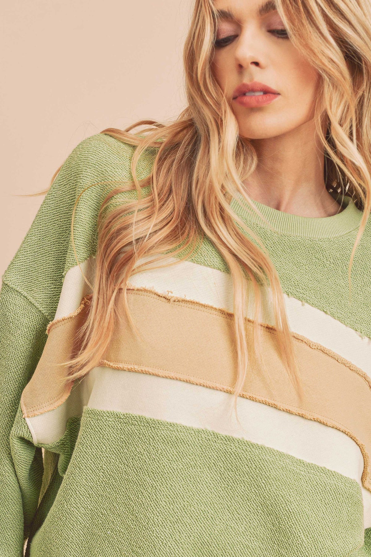 L Winnie Sweatshirt: Navy