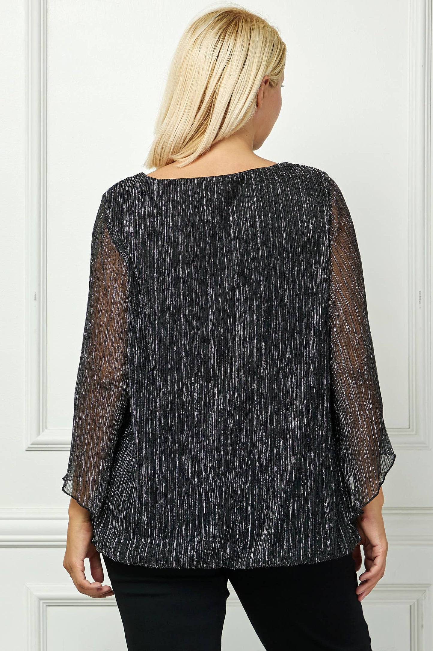 PLUS SIZE SPARKLING PLEATED BUBBLE HEM TOP: BKSIL / 2XL