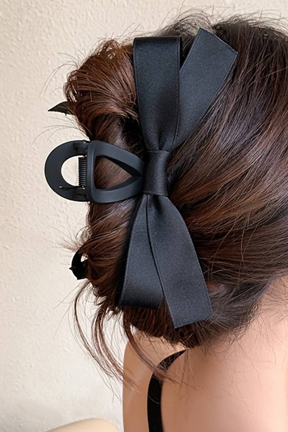 Black Bow Decor Large Hair Claw Clip: Light French Beige / Plastic / ONE SIZE