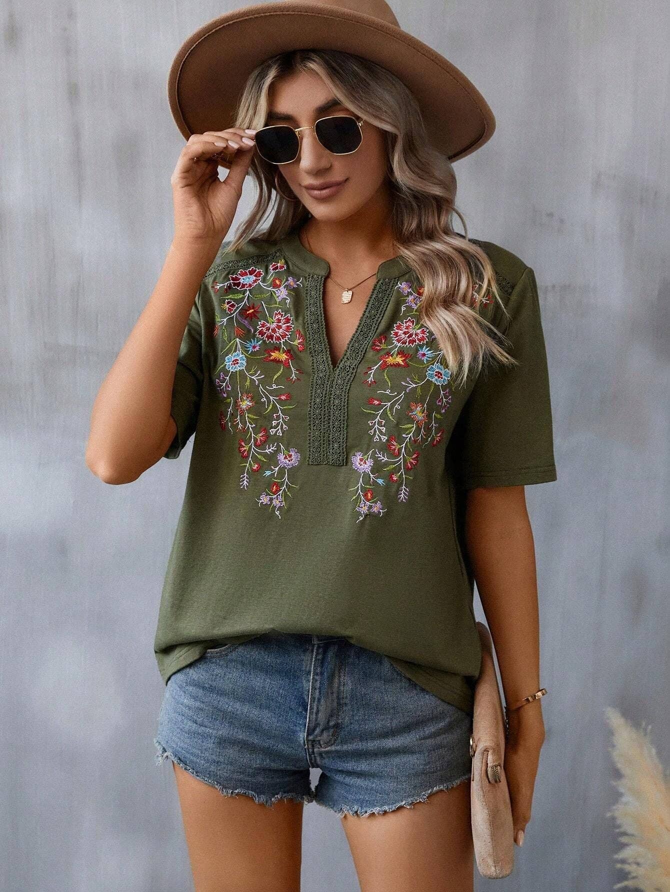 Summer Women's 10,000-Needle Embroidered Lace Spliced Top: Brown / L